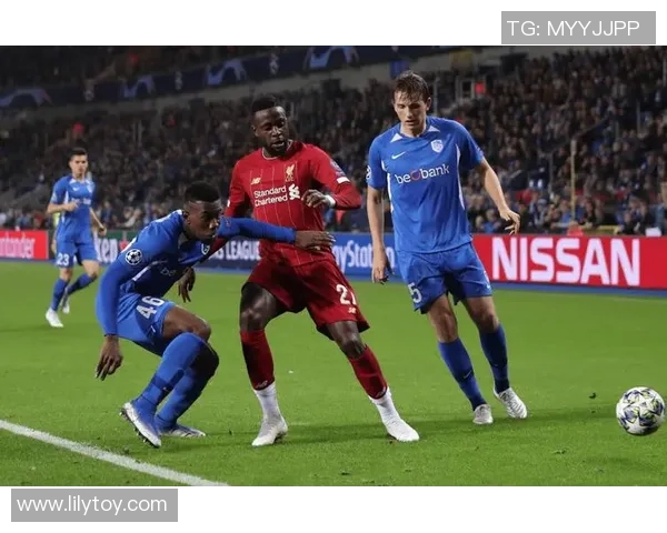 欧冠激战热刺与波尔图互交白卷红牌事件引发全场热议与争议